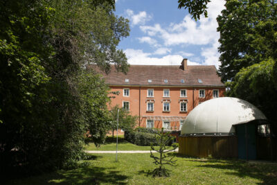 Agrandir l'image 1 sur 2, fenêtre modale